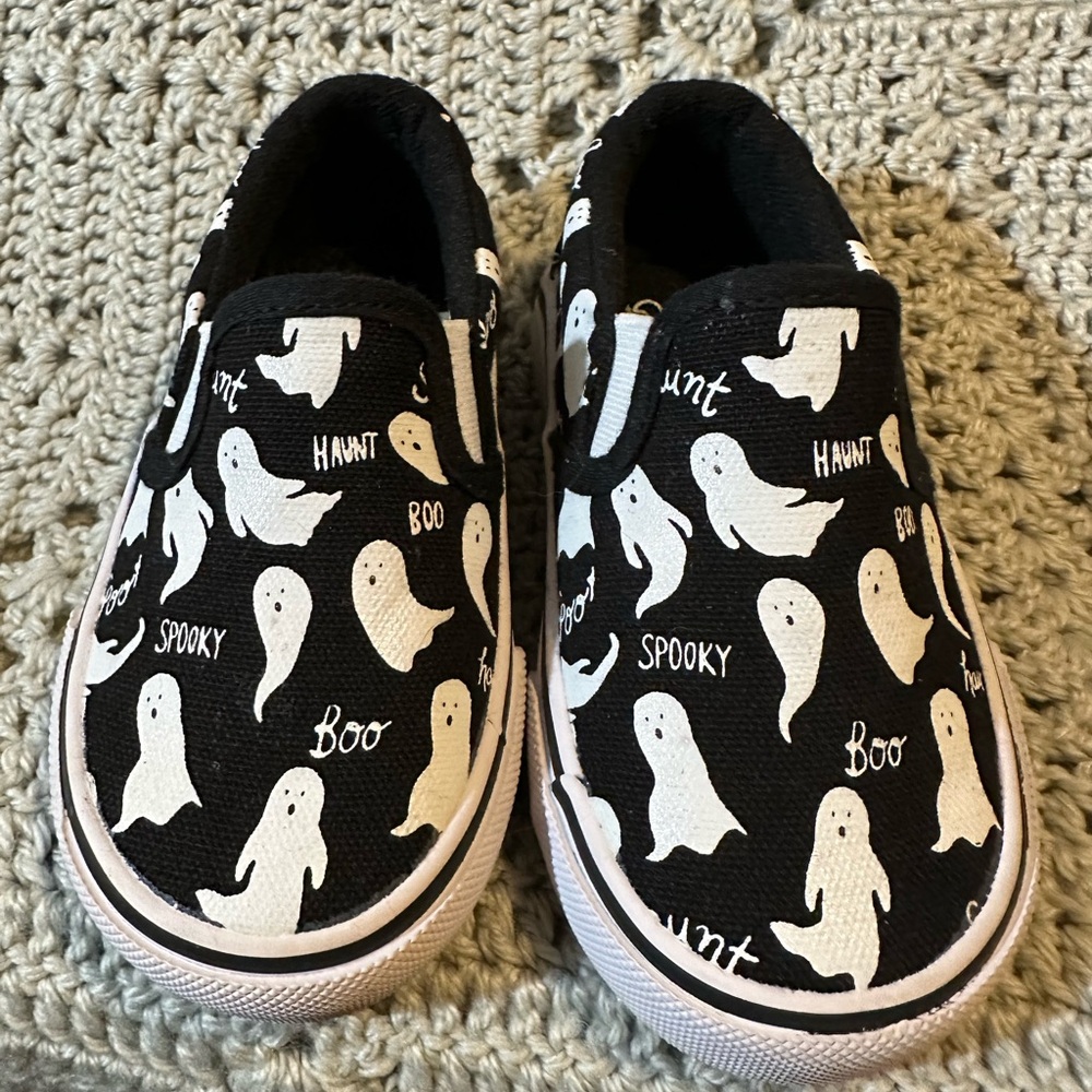 Goblin and Ghoul Toddler Shoes Size 5
